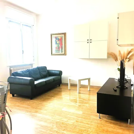 Lägenhet Gioia A 5m Da Maria Cecilia Hospital *