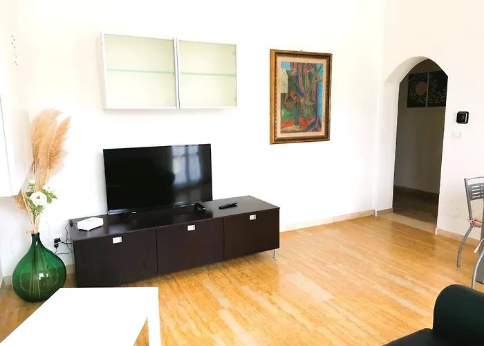 Gioia A 5m Da Maria Cecilia Hospital 아파트 루고